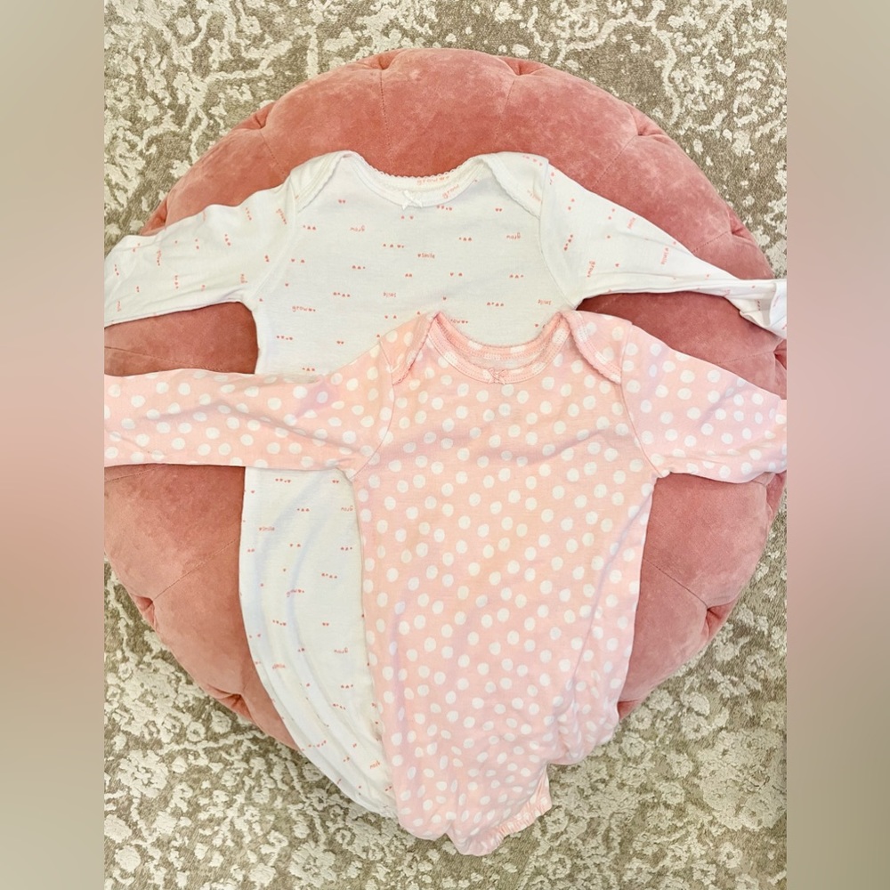 Set of 0-3 sleep gowns